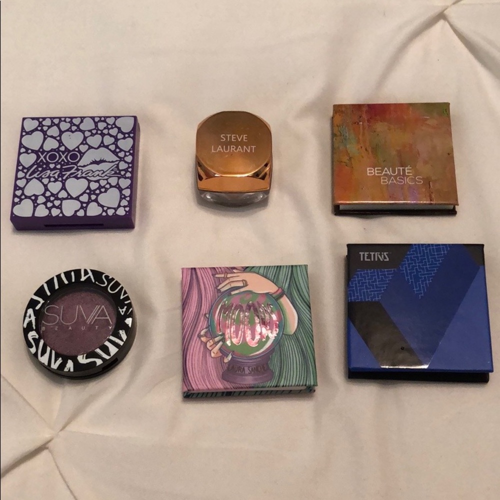 Eyeshadow samples